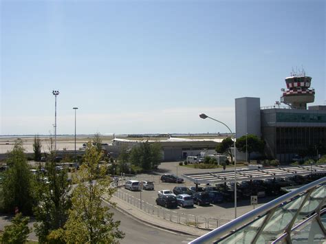 venice airport wikipedia